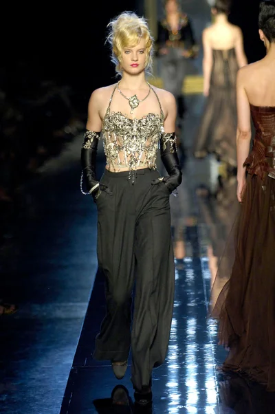 Look 22